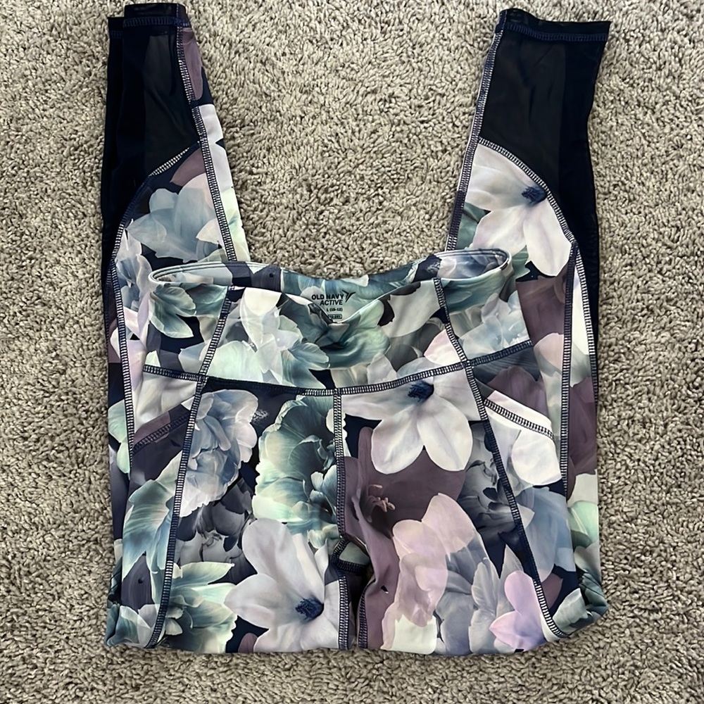 Old Navy Active Go-Dry Size L
